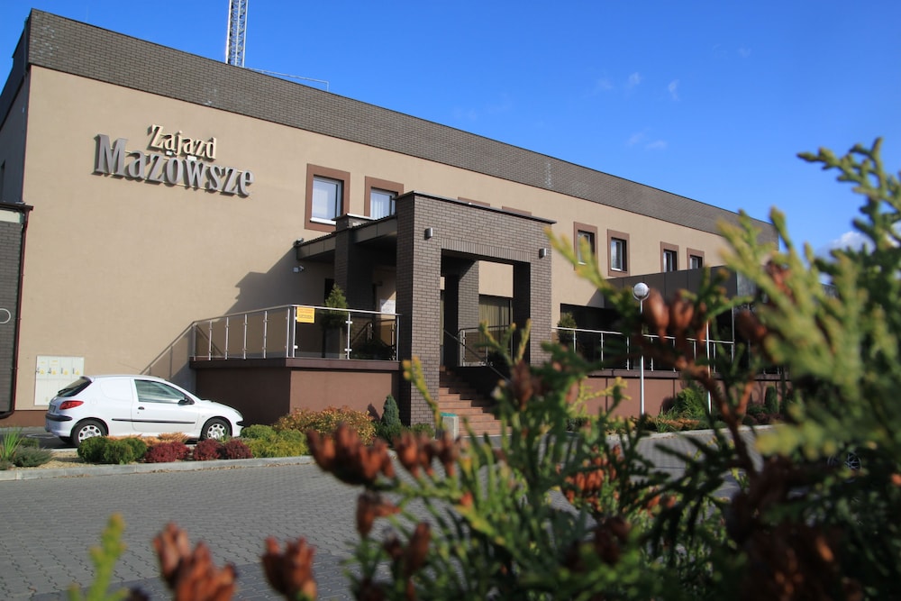 Zajazd Mazowsze — hotel in Slupno
