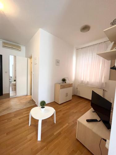 Apartman Zagreb Jarun — 4-Star Luxury Hotel in Zagreb, Croatia