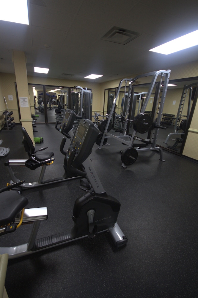 Atrium Hotel and Suites - photo 36