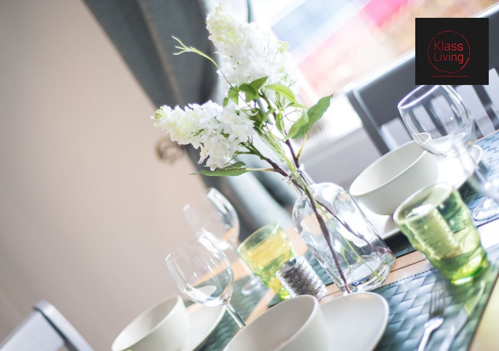Two Bedroom House by Klass Living Serviced Accommodation Hamilton Kenmar House With Parking & WiFi — 4-Star Luxury Hotel in Hamilton, United Kingdom