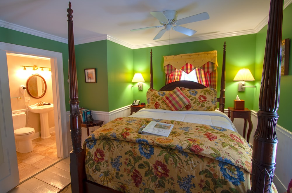 Phineas Swann Inn & Spa - photo 23