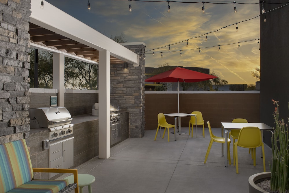 Home2 Suites by Hilton Phoenix Airport South - photo 33