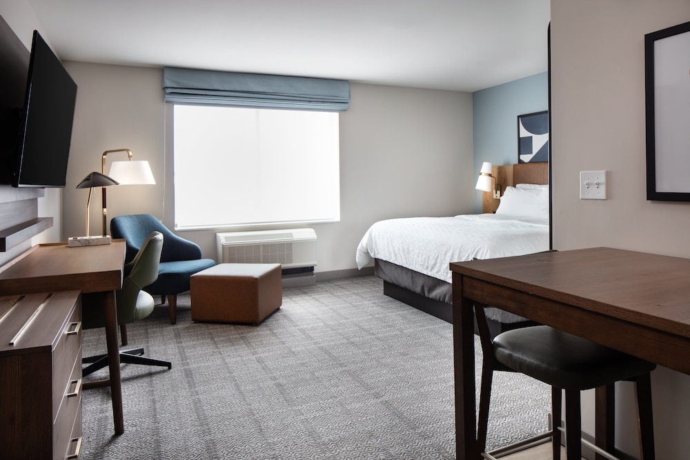 Staybridge Suites Iowa City Coralville by IHG - photo 10