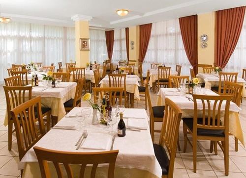 Hotel Parigi in Cervia, Italy