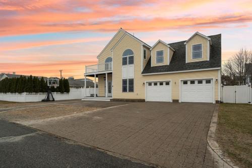 Sandy Toes Ocean Views Steps To Beach Deck — Seabrook