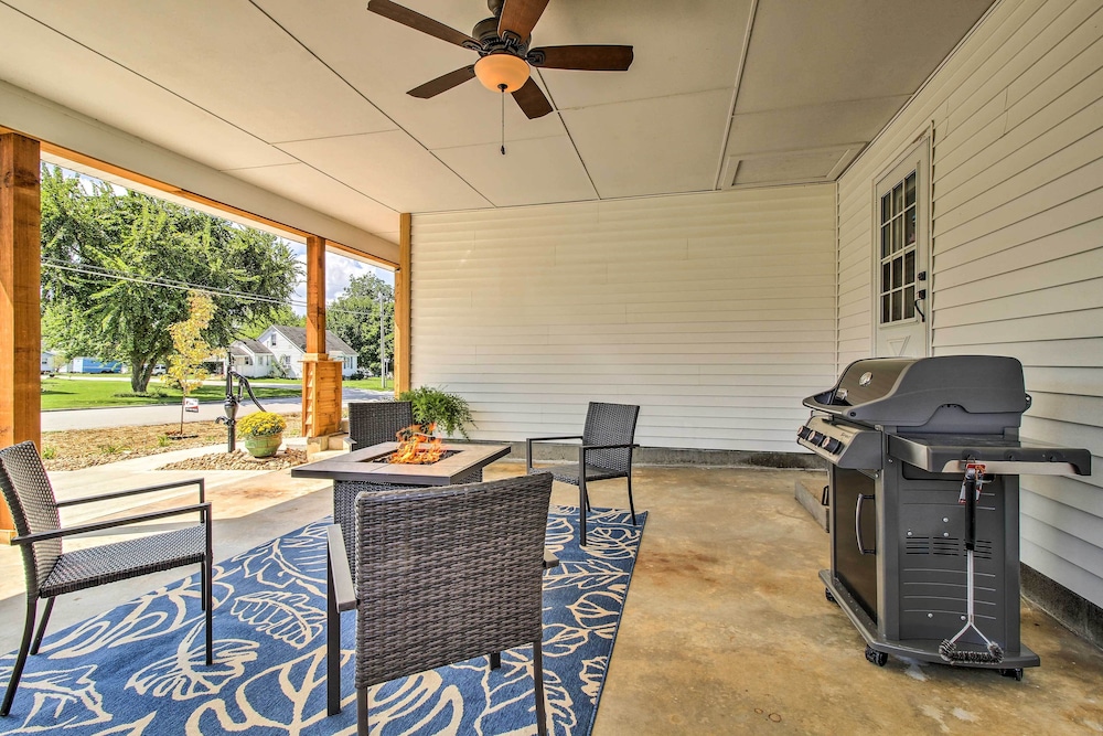 Modern Abode w Patio 1 Mi to Stockton Lake — hotel in Stockton