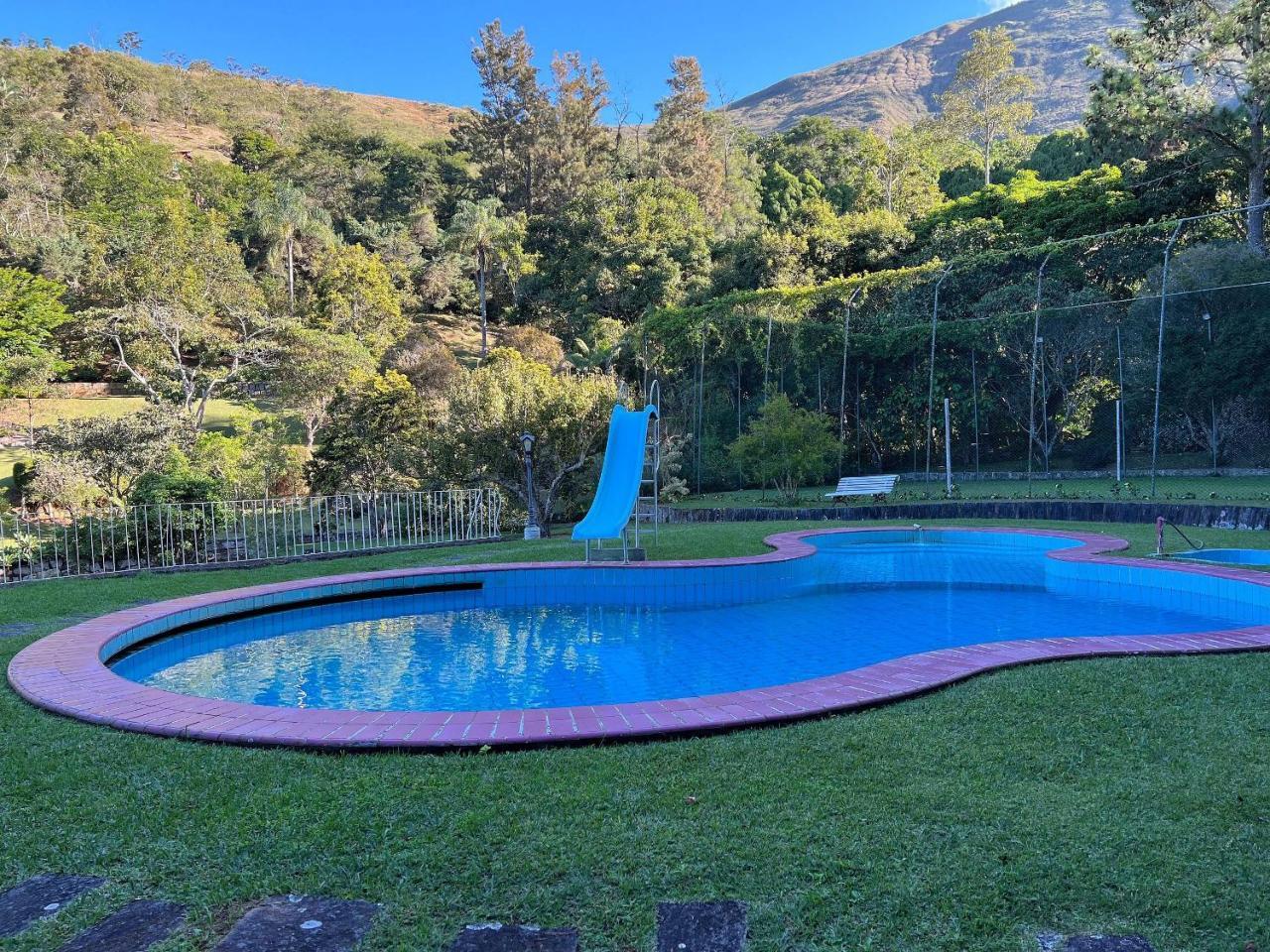 Sitio Na Serra de Itaipava Com Piscina E Churrasqueira in Petropolis, Brasil