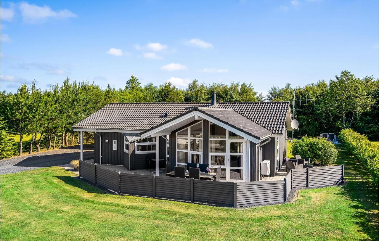 Three Bedroom Holiday Home In Hemmet — 4-Star Luxury Hotel in None, Denmark