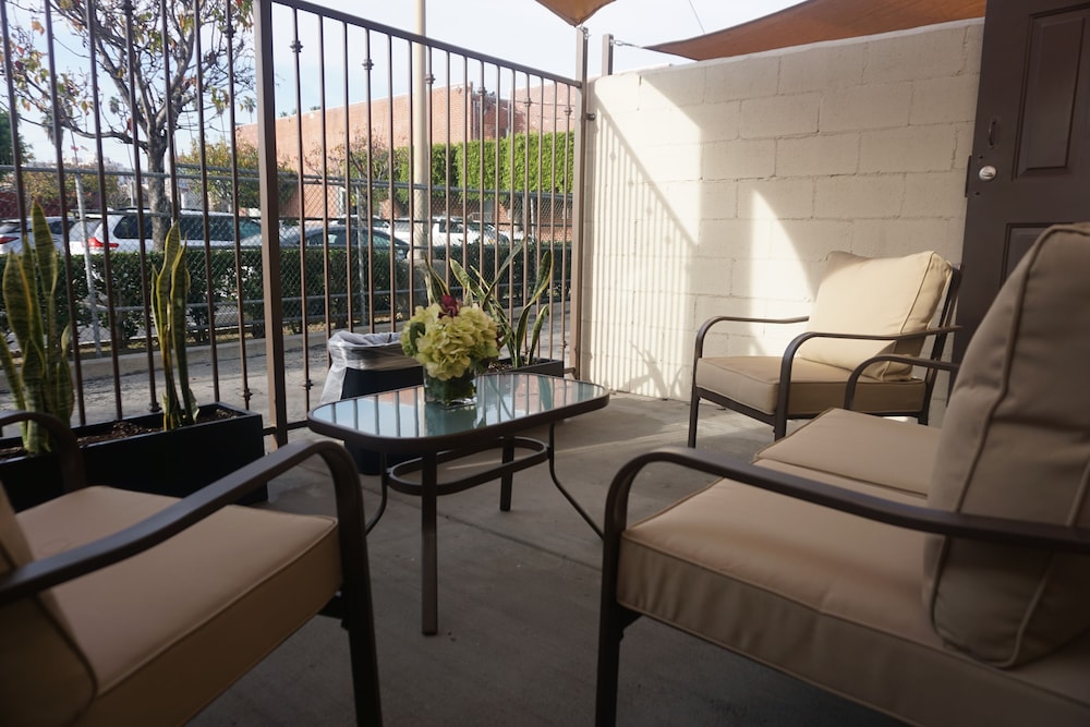 Tuscan Garden Inn - photo 34