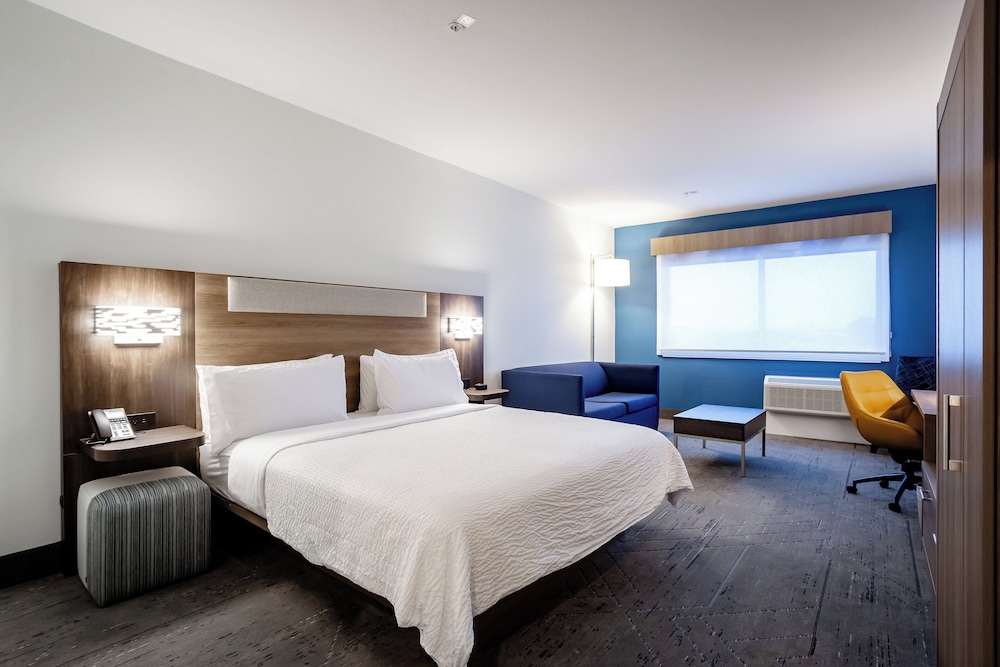 Holiday Inn Express & Suites Waco Downtown by IHG - photo 9