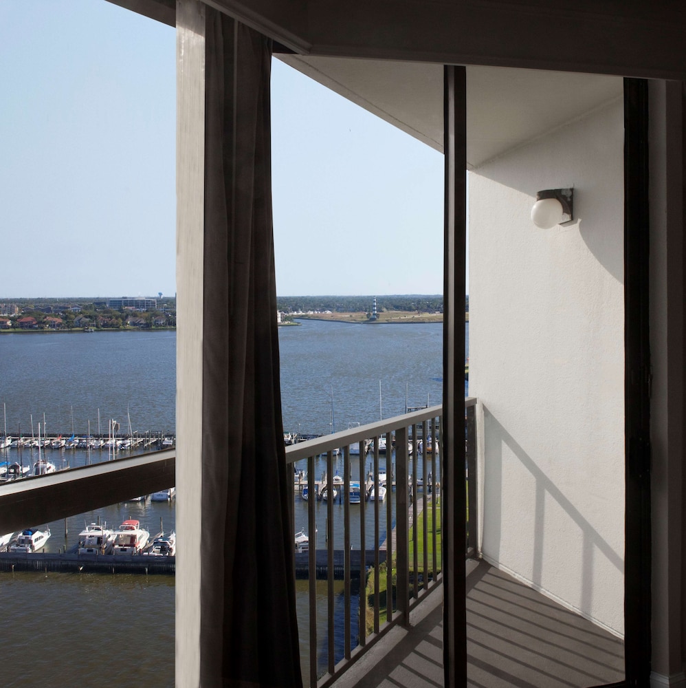 Hilton Houston NASA Clear Lake - photo 31