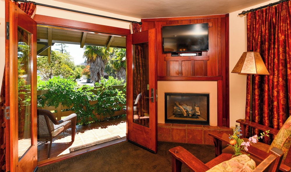 Blackbird Inn - photo 29