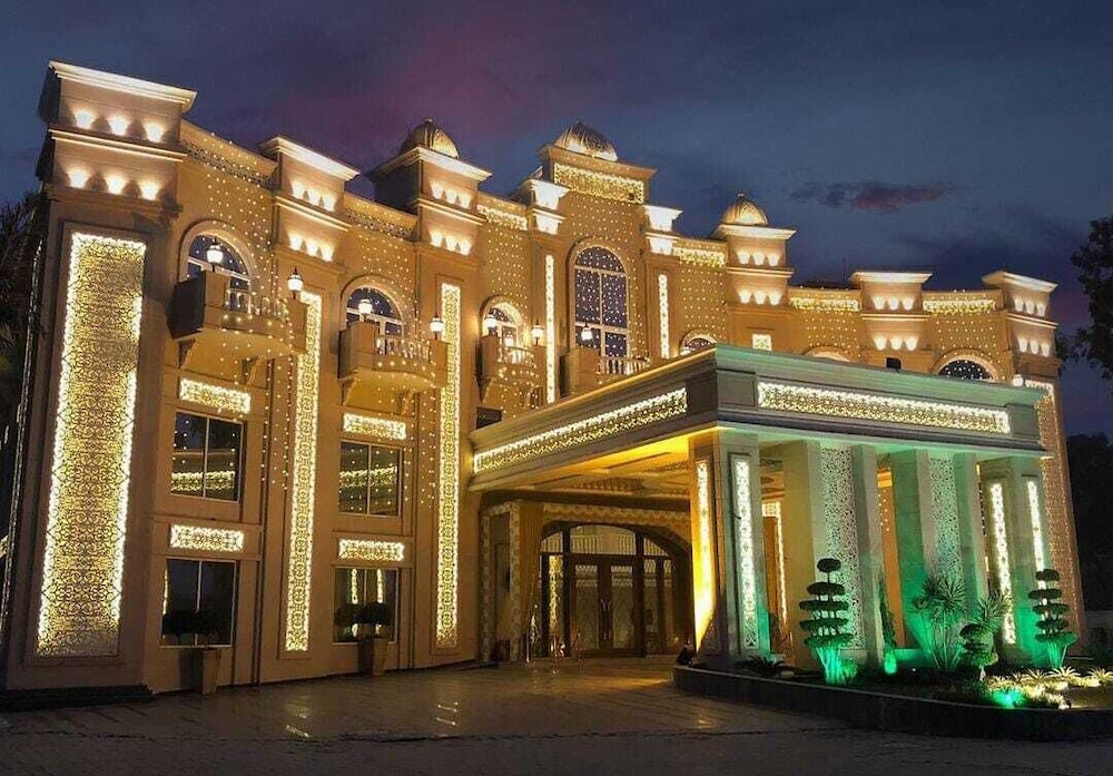 Devrath By Big Bite Resort in Meerut, India