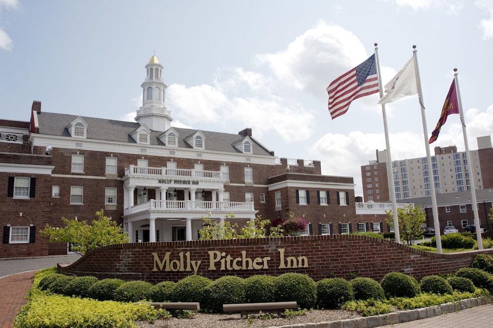 Molly Pitcher Inn - photo 16