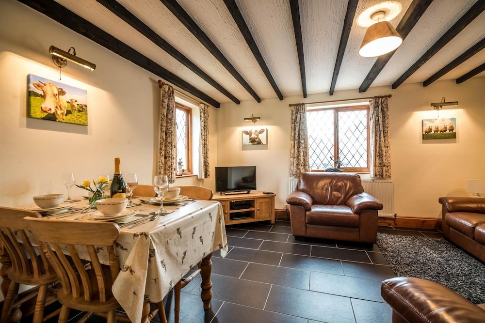 The Brambles 2 bedroom Cottage Llanteg — 4-Star Luxury Hotel in Narberth, United Kingdom