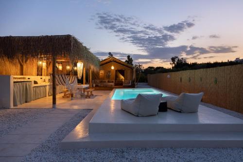 Nomad Glamping — Marathonas