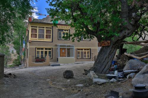 Sumdo saspochey farmstay - last minute hotel in Leh