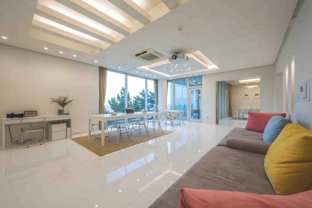 500m2 Busan Ocean view private Let house — 4-Star Luxury Hotel in Busan, South Korea