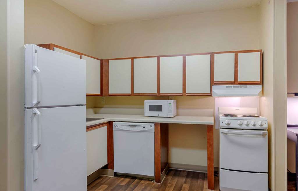 Extended Stay America Select Suites Atlanta Vinings - photo 23