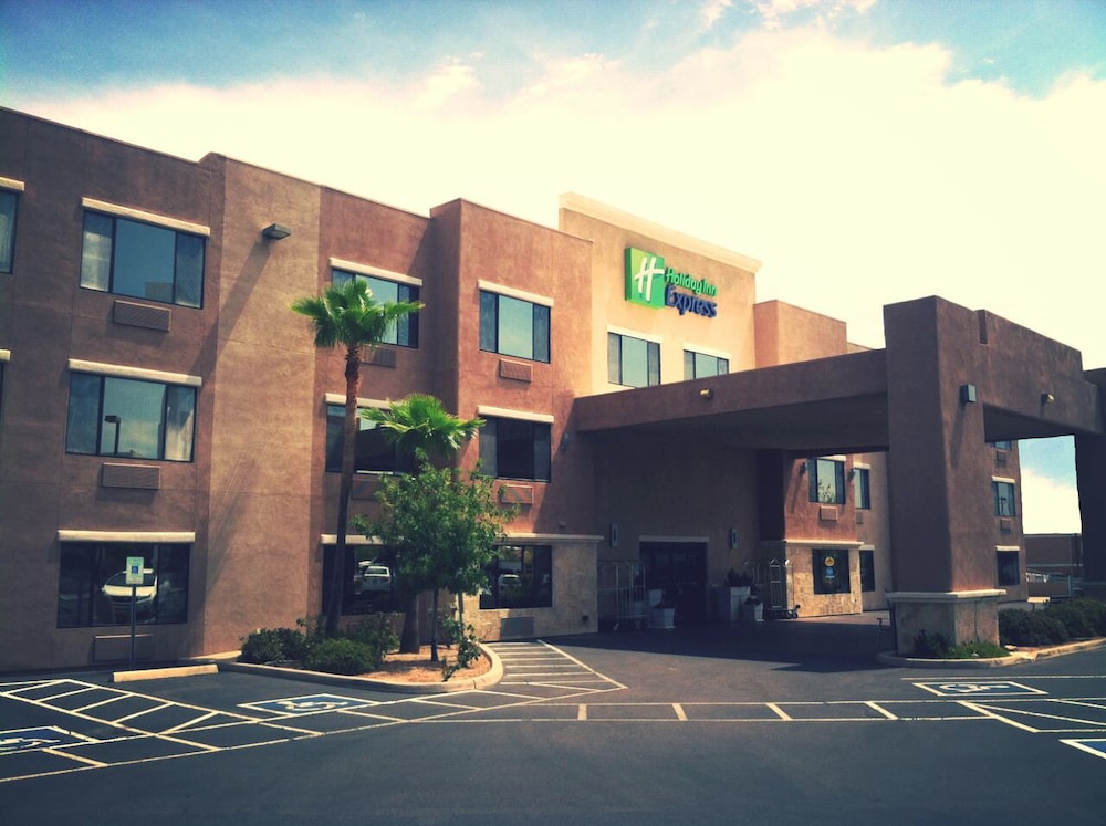 Holiday Inn Express Nogales - photo 41