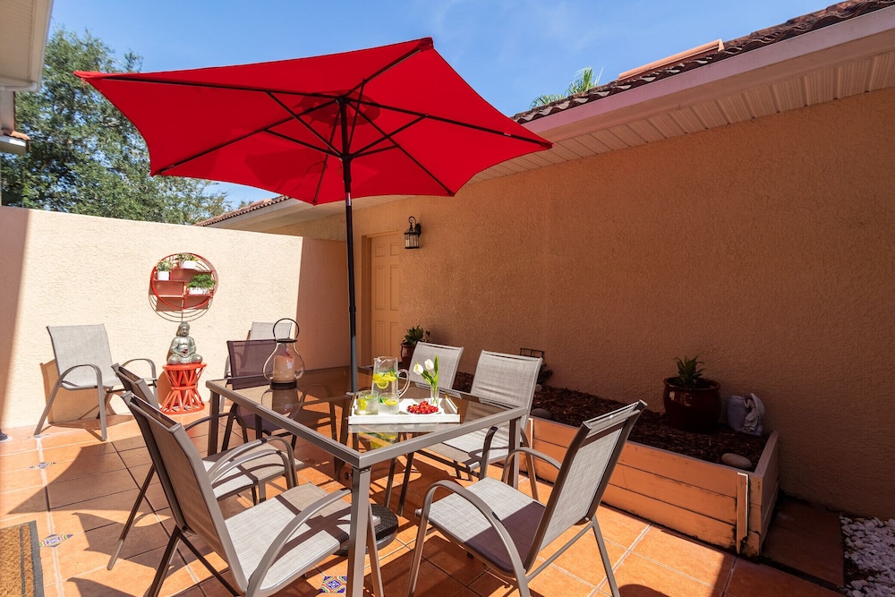 Villa Sol — 4-Star Luxury Hotel in Kissimmee, United States