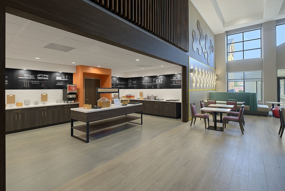 Hampton Inn & Suites Houston Cypress Station - photo 36