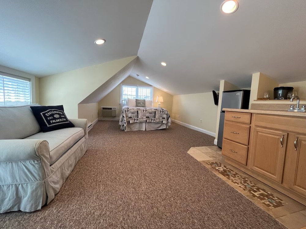 Beach Breeze Inn - photo 17