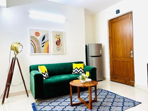 BluO Classic 1BHK Defence Colony Market in New Delhi, India