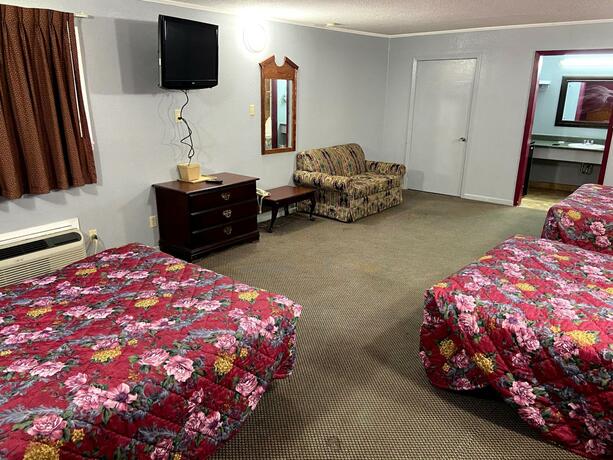 Embers Inn - photo 17