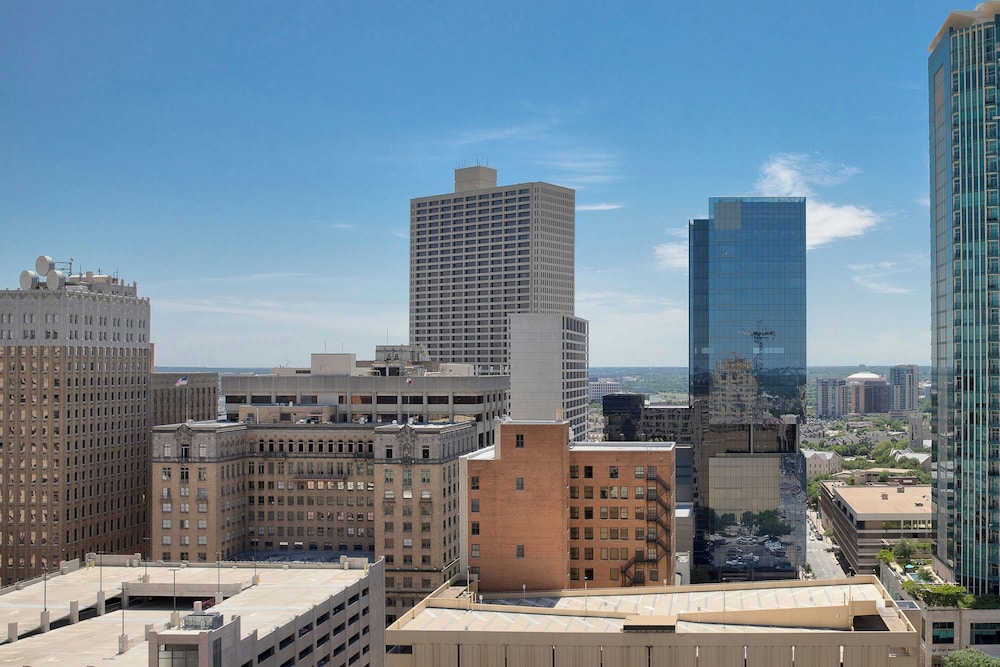Courtyard by Marriott Fort Worth Downtown Blackstone - photo 12