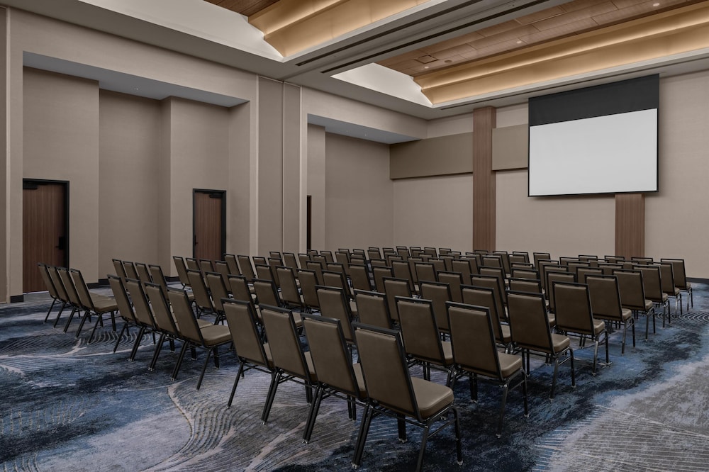 Homewood Suites By Hilton Grand Prairie At Epiccentral - photo 42
