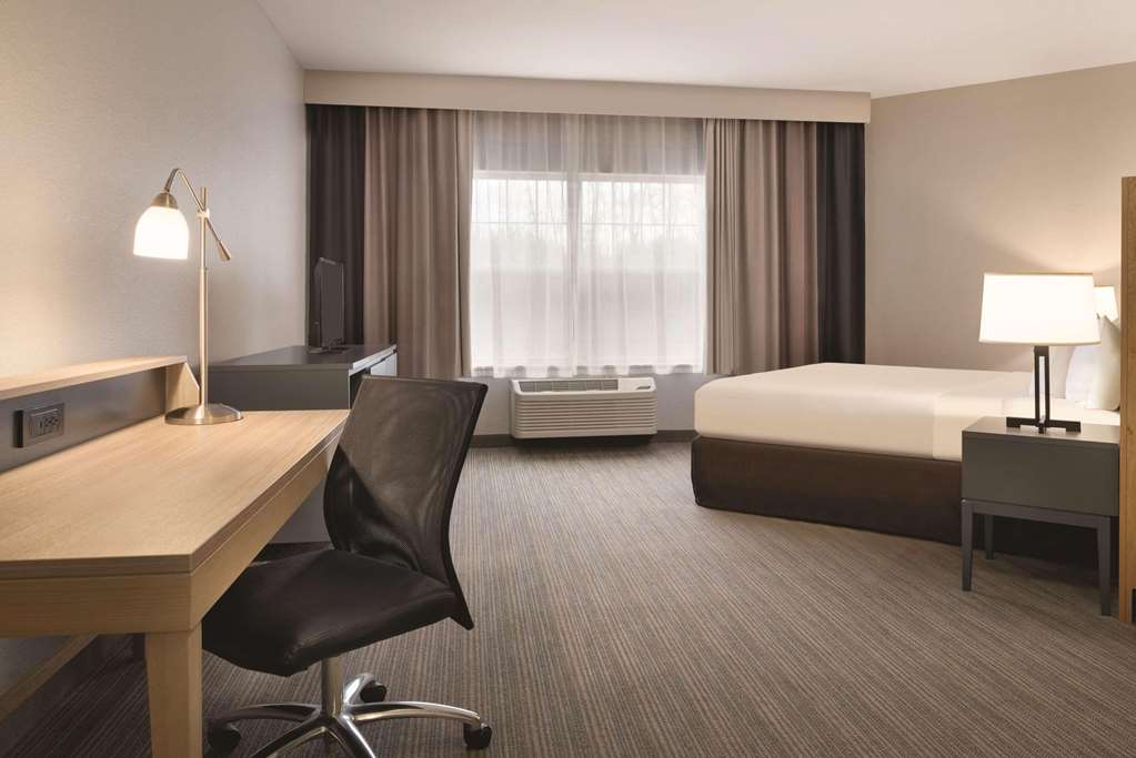 Country Inn & Suites by Radisson Germantown WI - photo 17