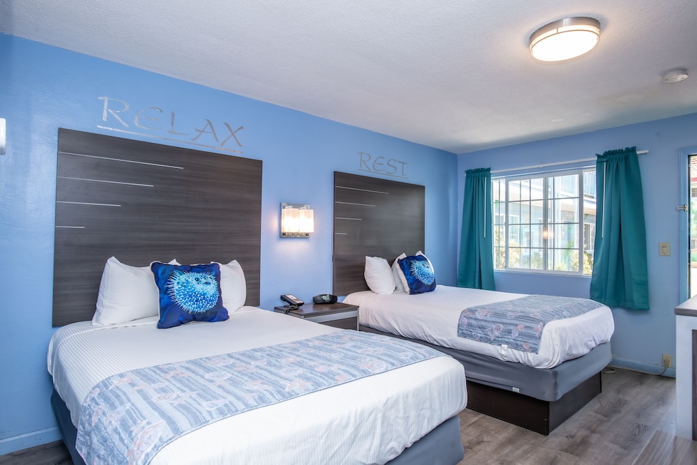 Aqua Breeze Inn - photo 12