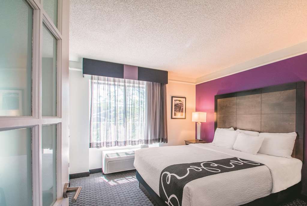 La Quinta Inn & Suites by Wyndham Orem University Pwy Provo - photo 50