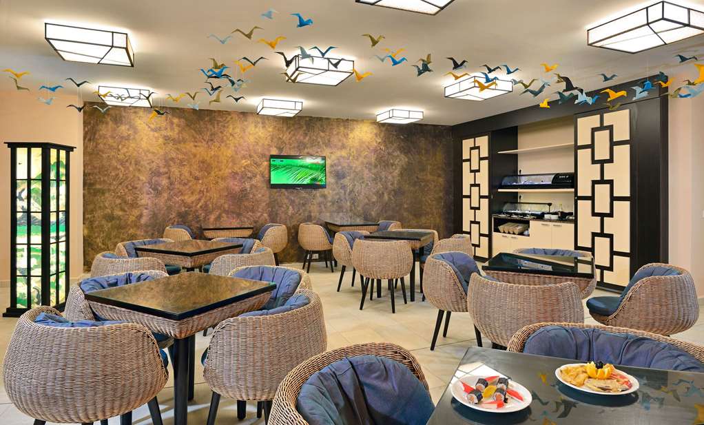 מזון ומשקאות