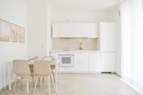 Homiday Residenza Caravelle — 4-Star Luxury Hotel in Pineto, Italy