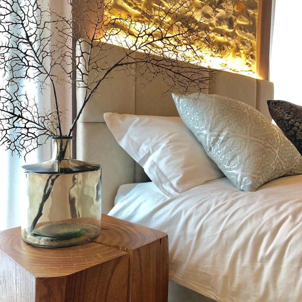 Borgopetra — 4-Star Luxury Hotel in Sogliano Al Rubicone, Italy