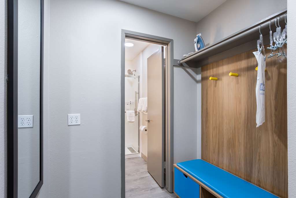 Days Inn by Wyndham Red Bluff - photo 20