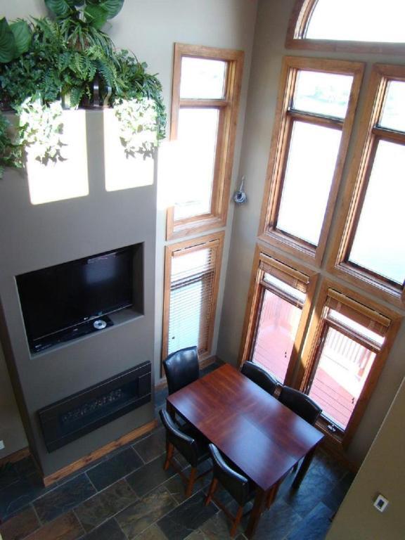 Kawartha Lakes Fenelon Falls - last minute hotel in Peterborough