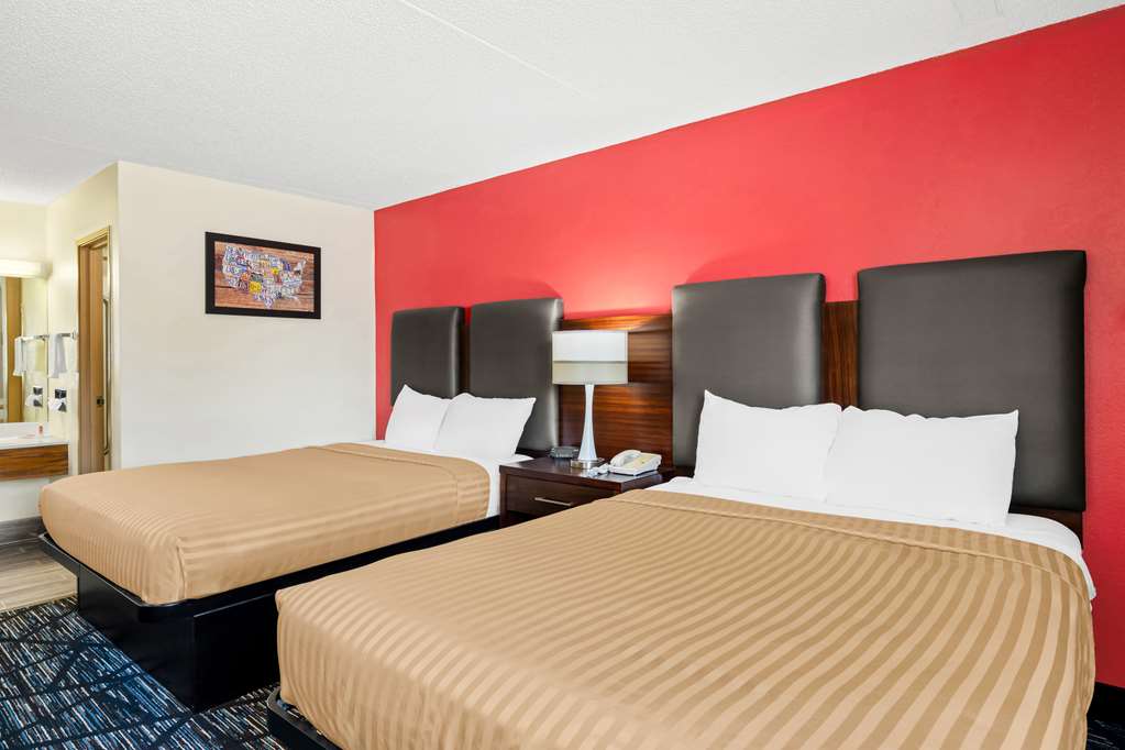 Econo Lodge Emporia - photo 28