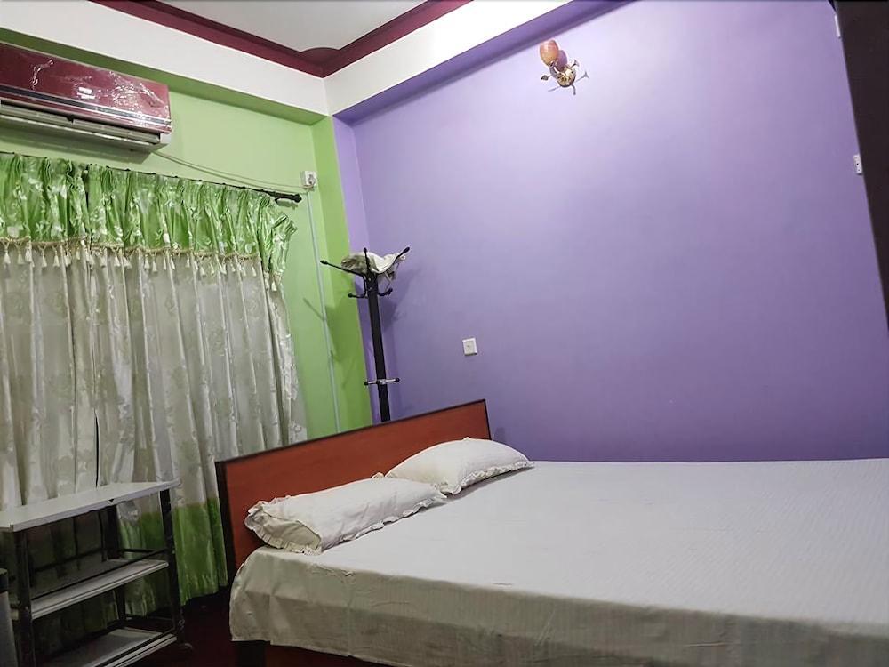 Hotel Zamzam & Restaurant in Inaruwa, Nepal