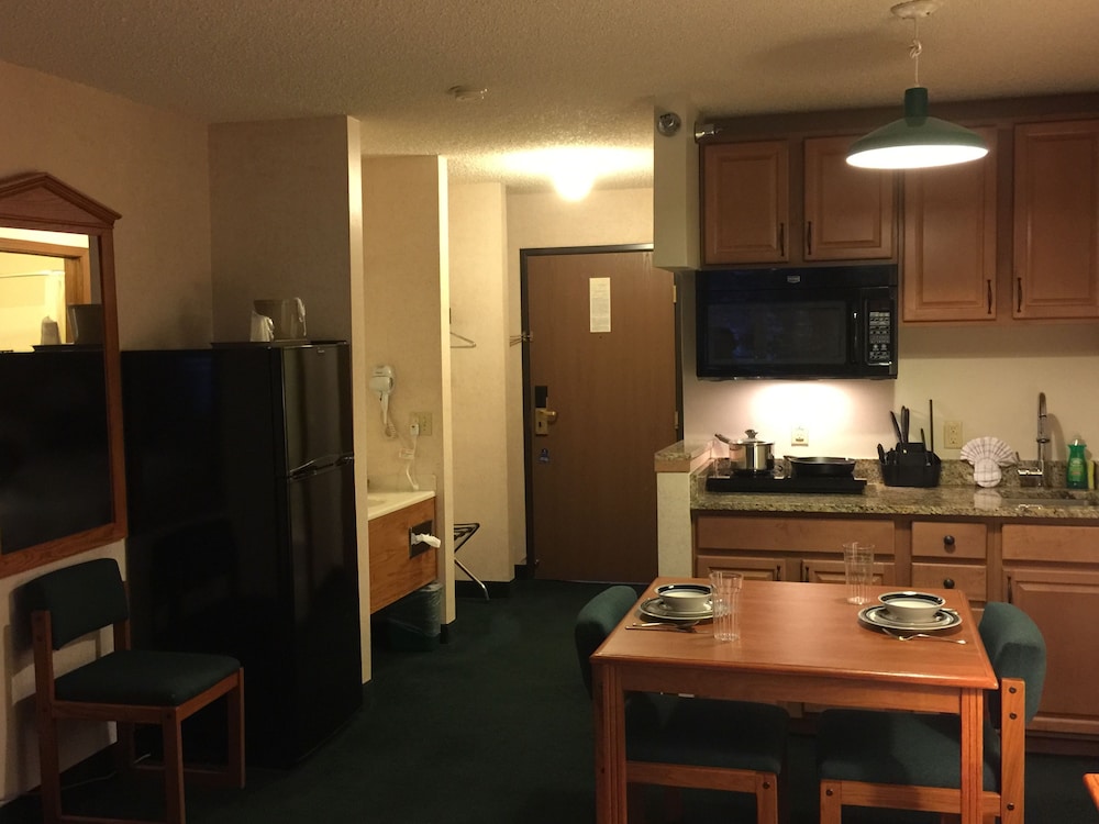 3 Peaks Lodge - photo 13