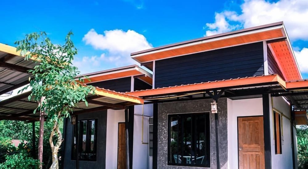 Khun Naparn Resort in Bueng Khong Long, Thailand