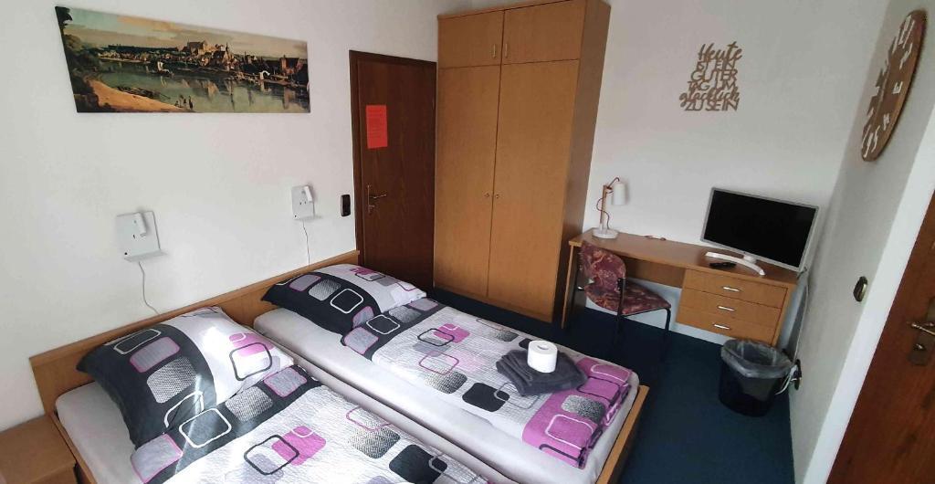 Zur Post — hotel in Luedenscheid