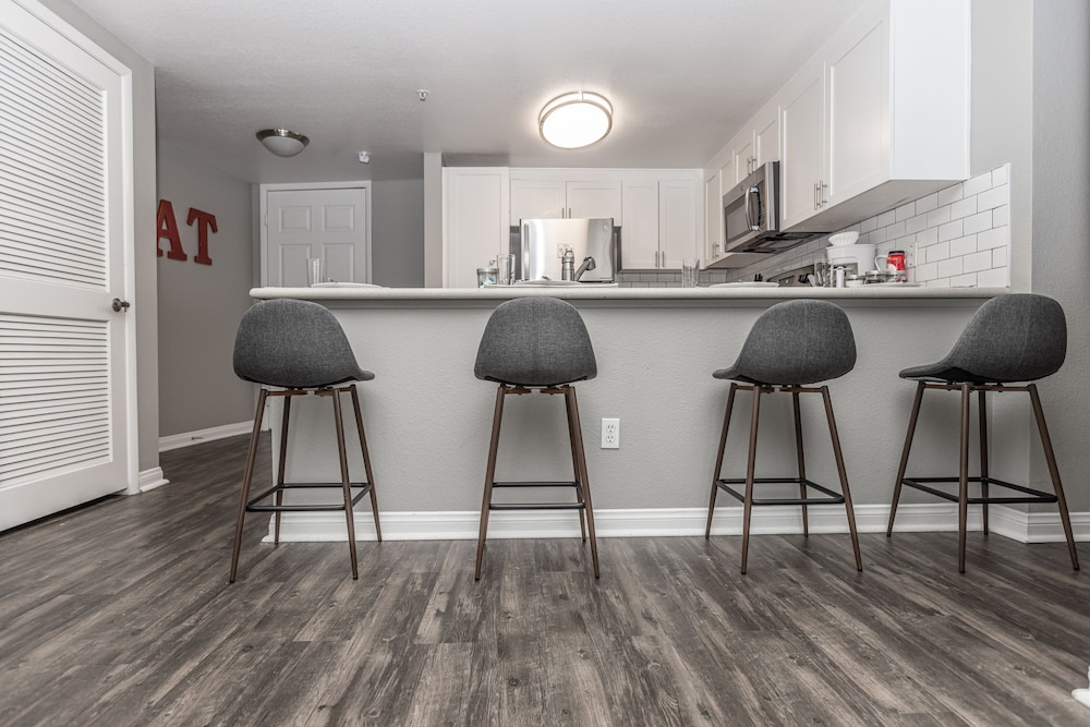 Resort Style Condo 220MV - photo 8