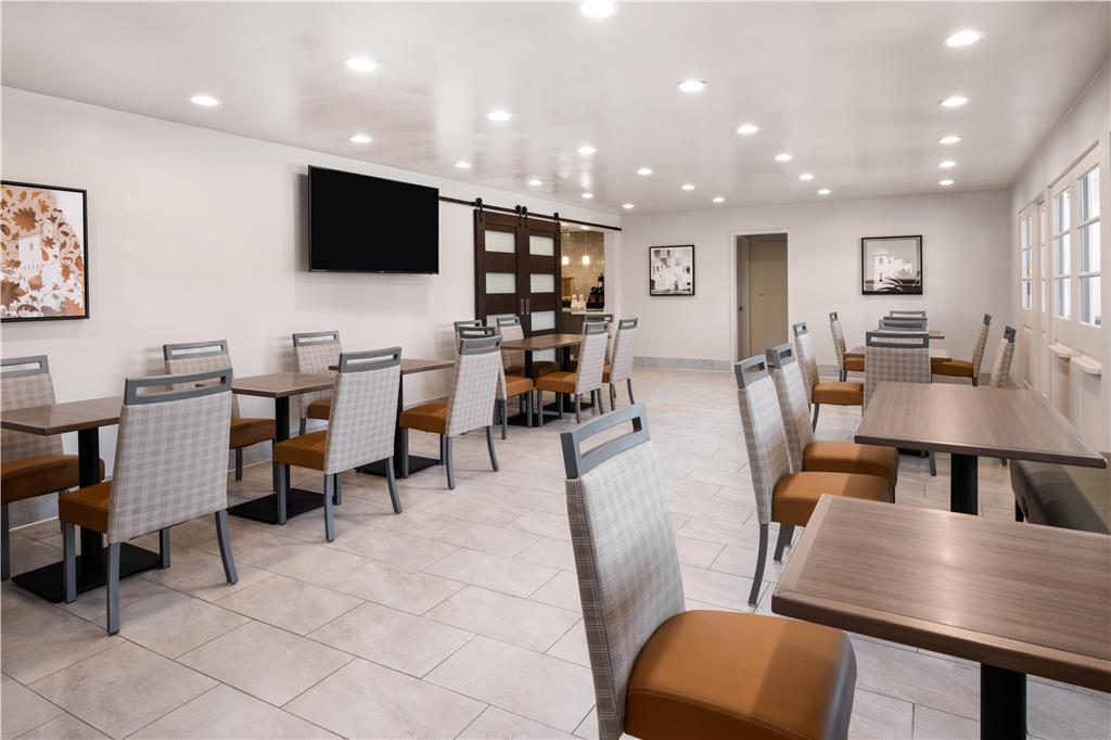 Best Western Plus Pepper Tree Inn - photo 13