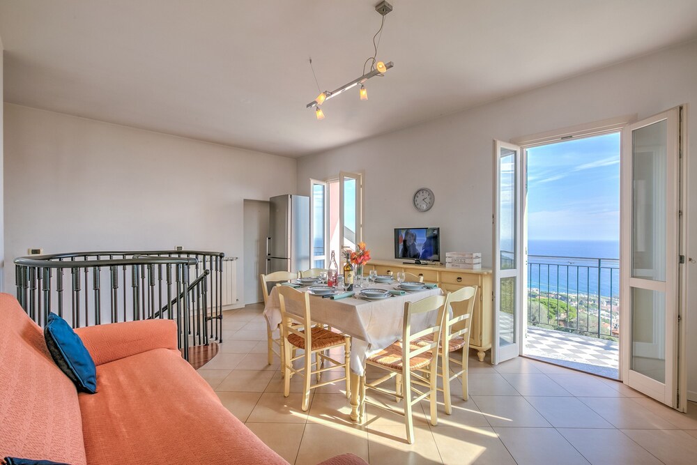 Palms Villa Sea View — 4-Star Luxury Hotel in San Remo, Italy