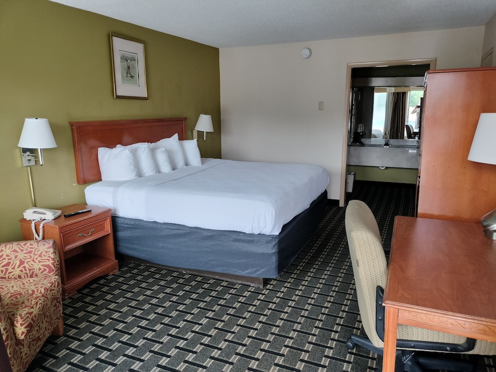 Clarion Inn Southern Pines Pinehurst - photo 15