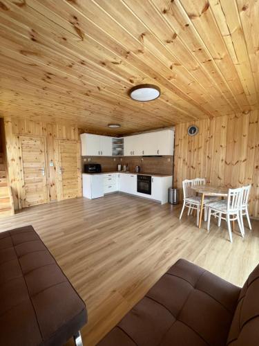Chata Jarik - carbon neutral hotel in Unknown City