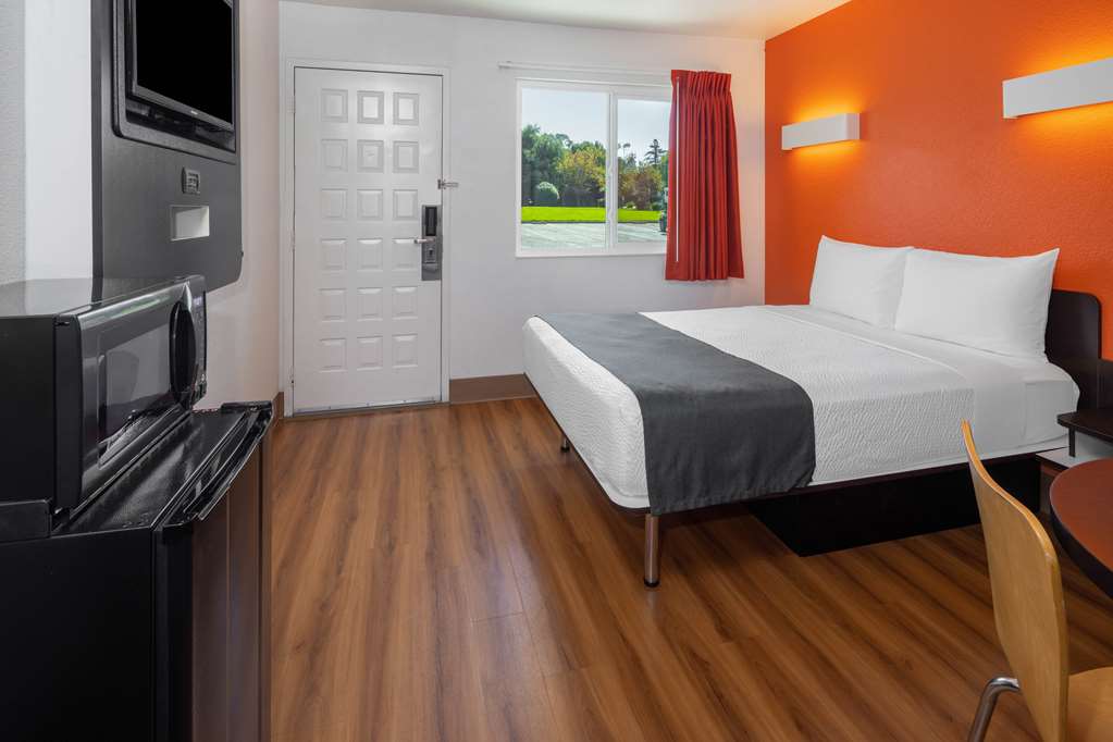 Motel 6 Carpinteria CA Santa Barbara South - photo 14